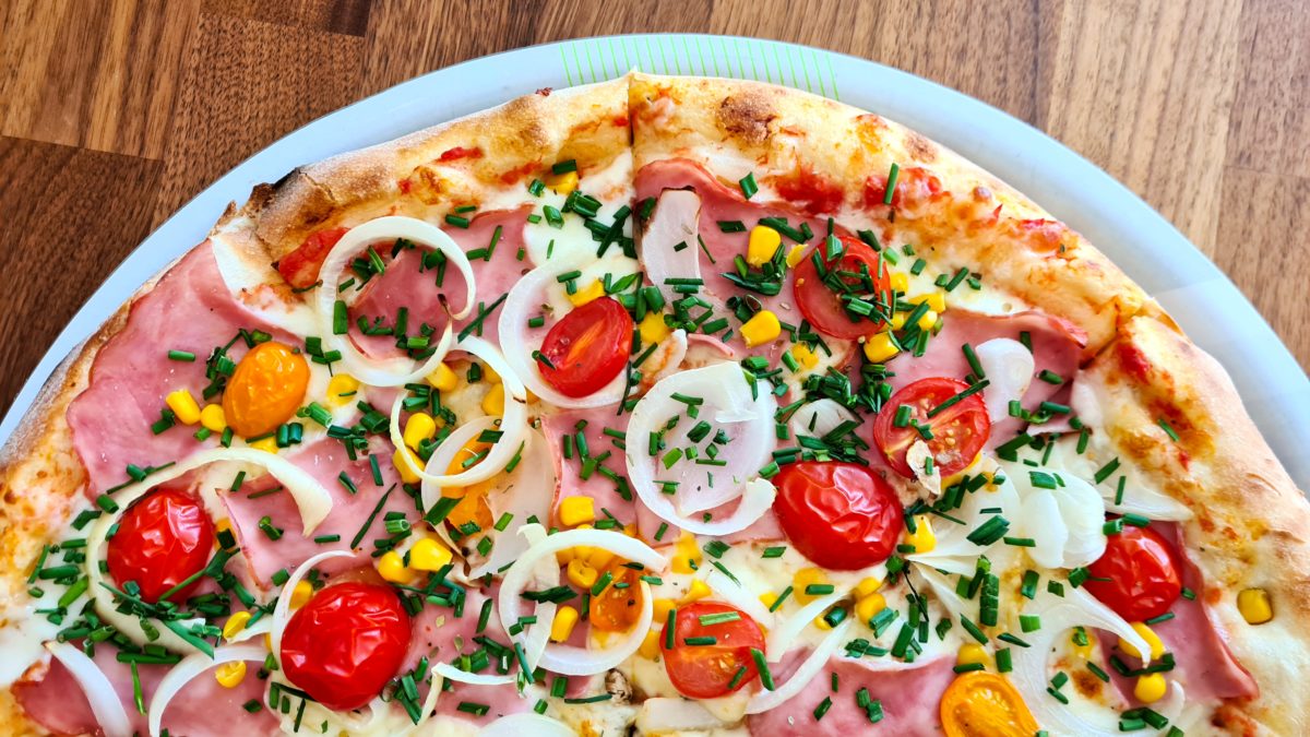 Matematyka wyjaśnia, dlaczego zawsze powinieneś zamawiać większą pizzę